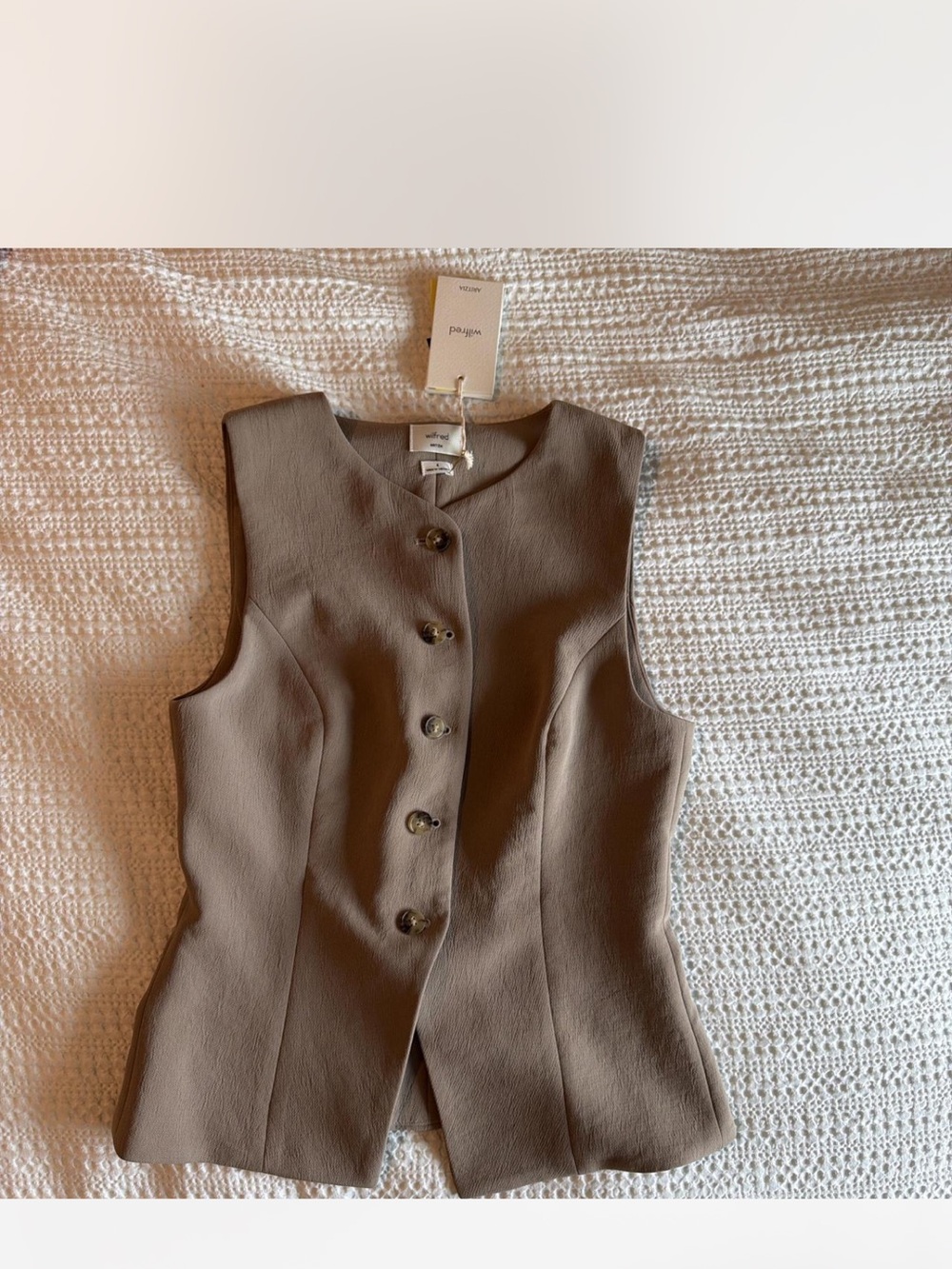 ARITZIA REGAL VEST NEW WITHOUT* TAGS